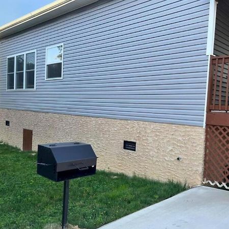 3 Master Bedrooms - Sleeps 10 - Location - Game Room - Hot Tub Pigeon Forge Εξωτερικό φωτογραφία