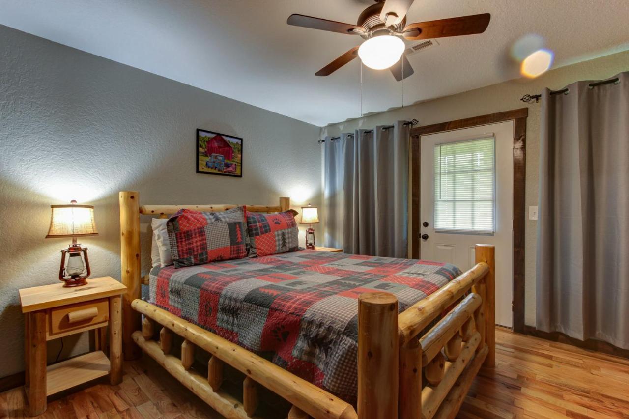 3 Master Bedrooms - Sleeps 10 - Location - Game Room - Hot Tub Pigeon Forge Εξωτερικό φωτογραφία