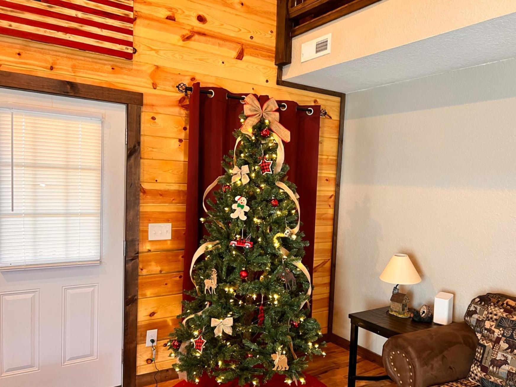 3 Master Bedrooms - Sleeps 10 - Location - Game Room - Hot Tub Pigeon Forge Εξωτερικό φωτογραφία